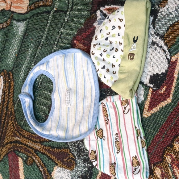 Infant boy 9 items Newborn to 18 mo (1 price) - Picture 8 of 8